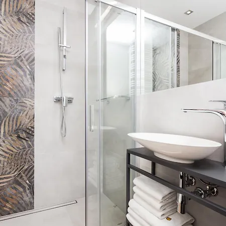 Inpoint Urban Studio-style Comfort Near Old Town * Krakov